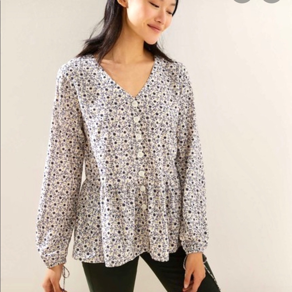 LOFT•long sleeve floral blouse